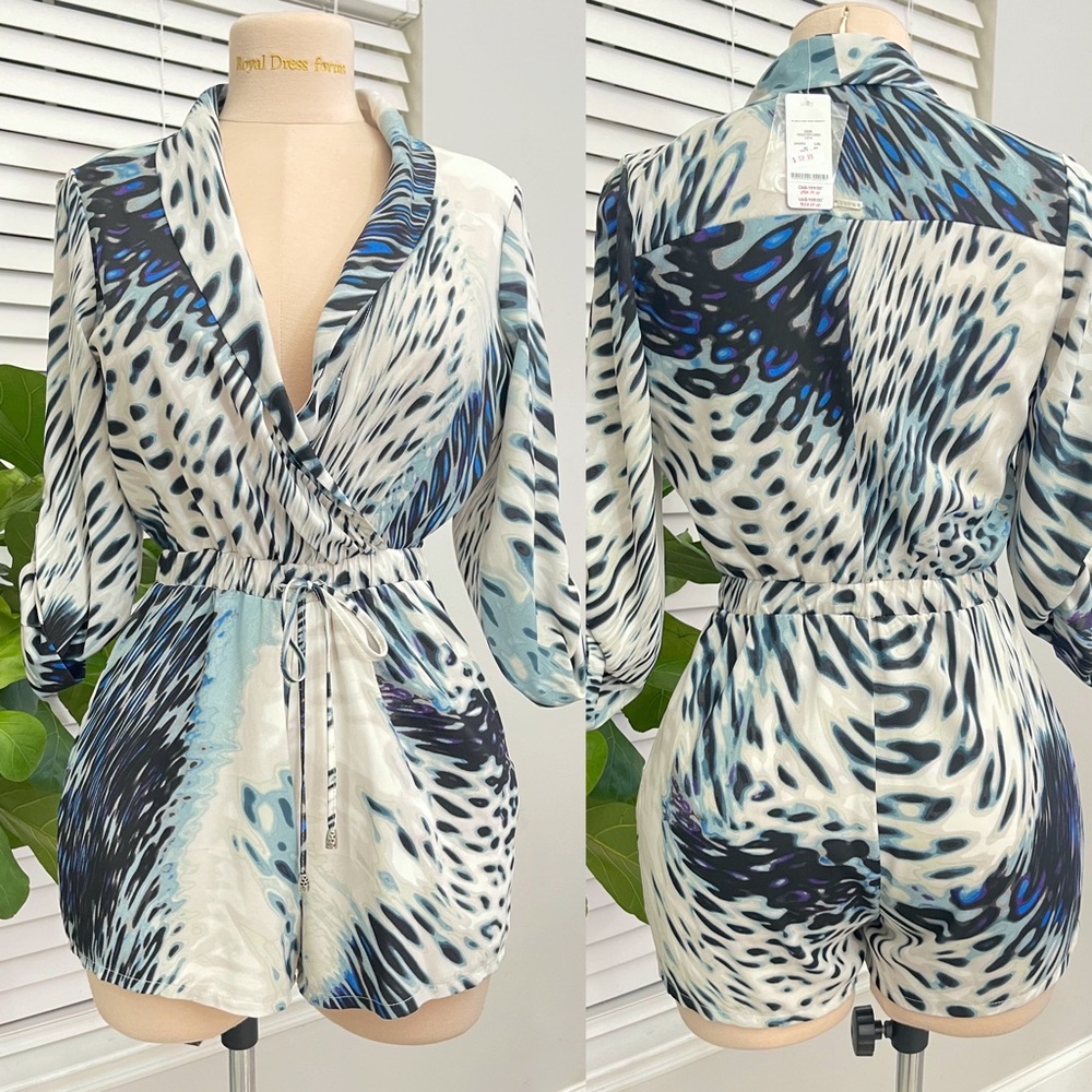 BEBE NEW Fashion summer trendy mini romper - Small